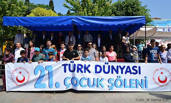 21. Türk Dünyası Çocuk Şöleni Tanıtım Gösterisi