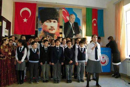 Türk Dünyası Bakü Atatürk Lisesi Azerbaycan Müstakillik Günü Kutlaması 2013