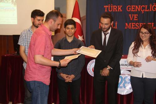 Turan Kültür Merkezi - Türk Gençliği ve Millî Meseleler