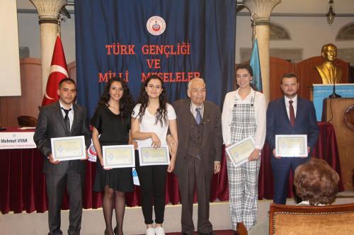 Turan Kültür Merkezi - Türk Gençliği ve Millî Meseleler